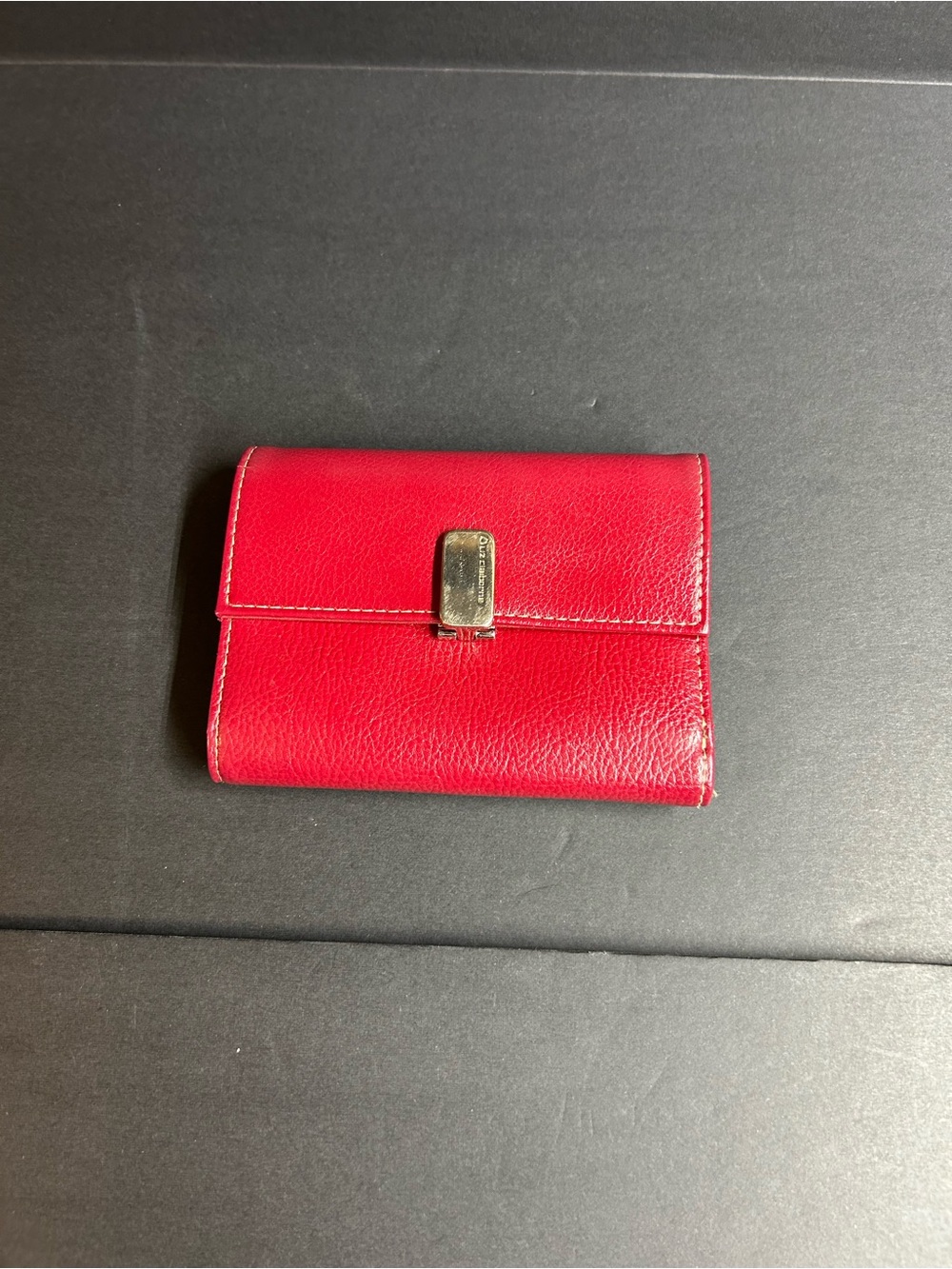 Liz Claiborne Red Faux Leather Trifold ID Credit Card Organizer Clutch